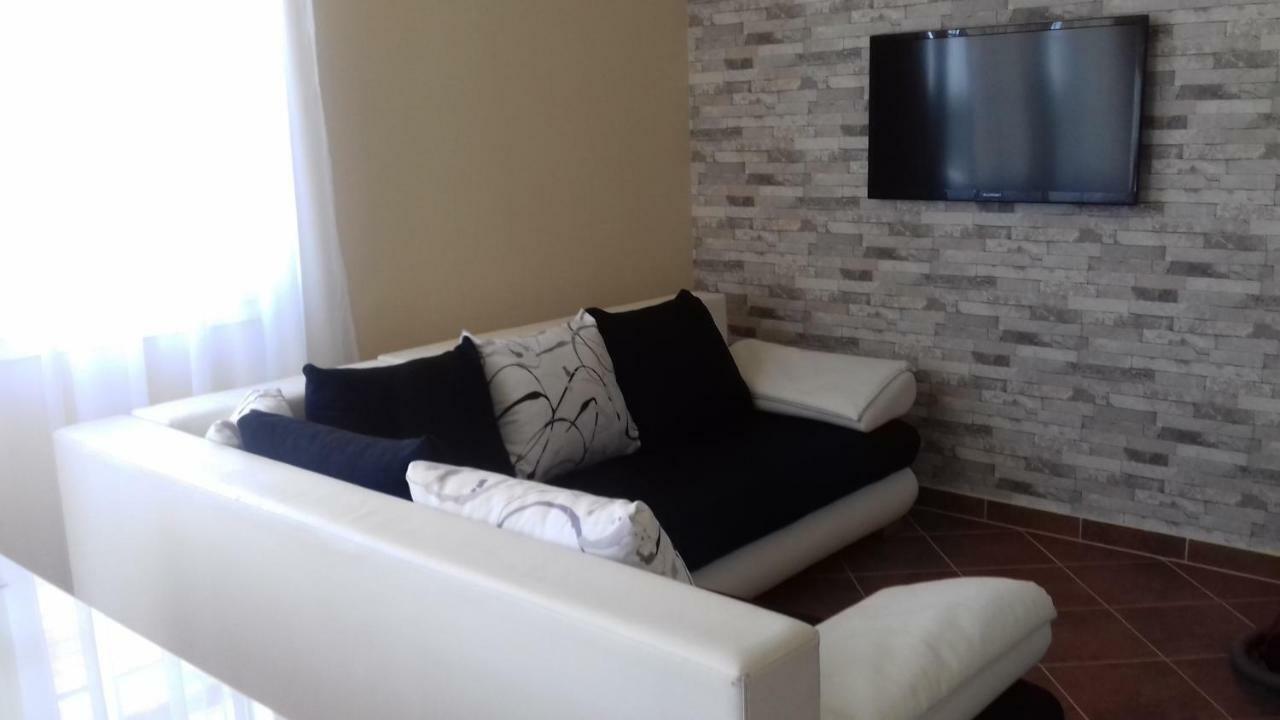Benelise Apartman Hévíz Exterior foto